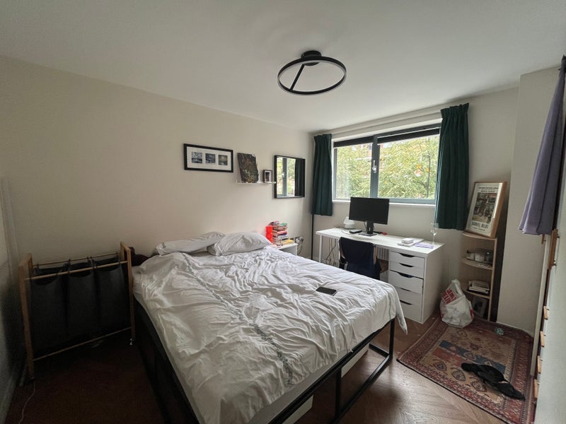 Flat Fanshaw Street in Greater London