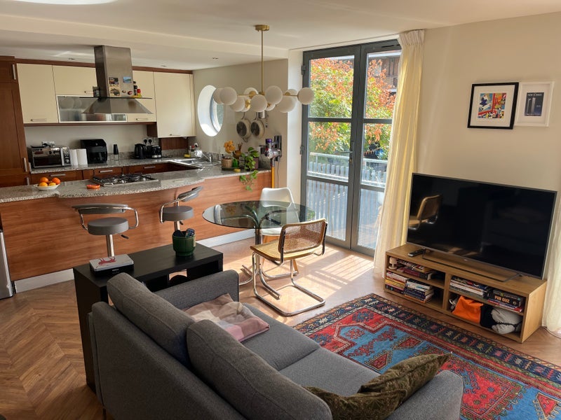 Flat Fanshaw Street in Greater London