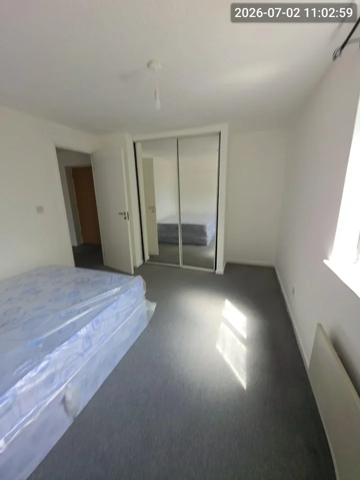 Flat Saint James Lane in Dartford