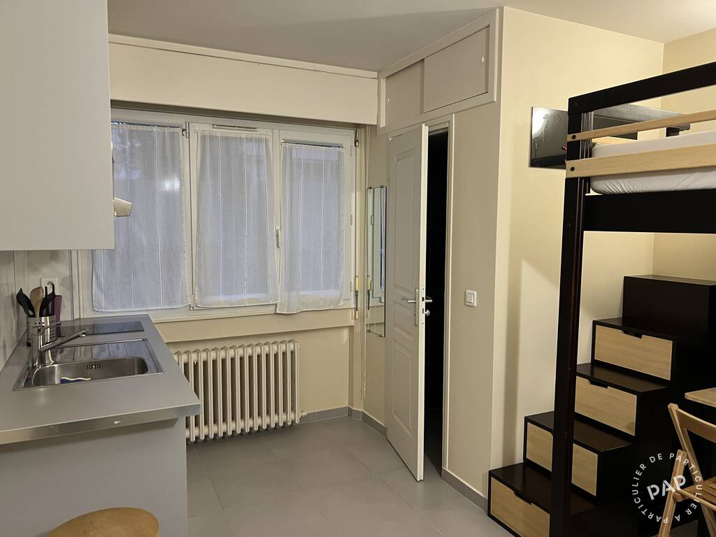 Flat D 985 in Ville-d'Avray