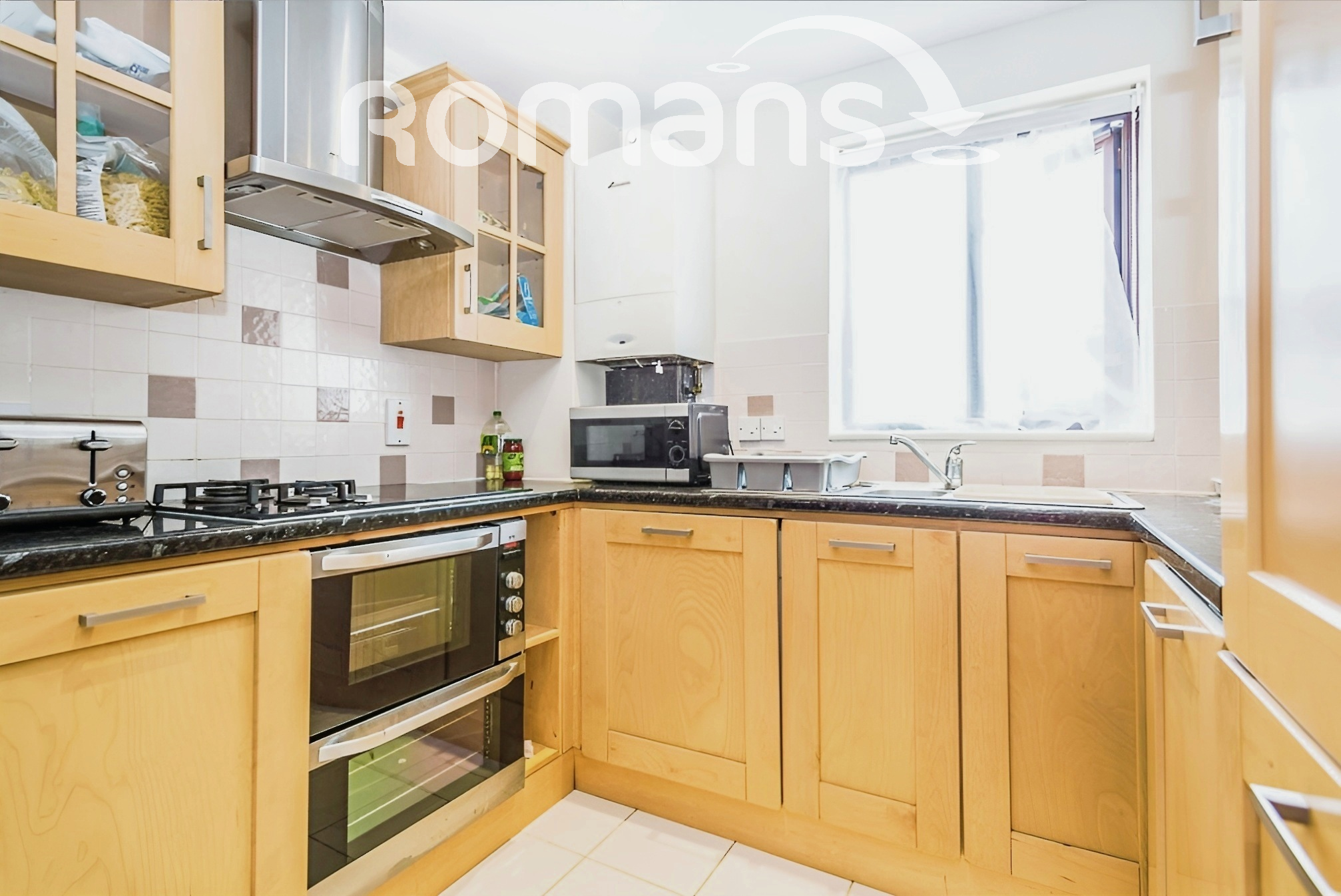 Flat Crossborough Gardens in Basingstoke and Deane