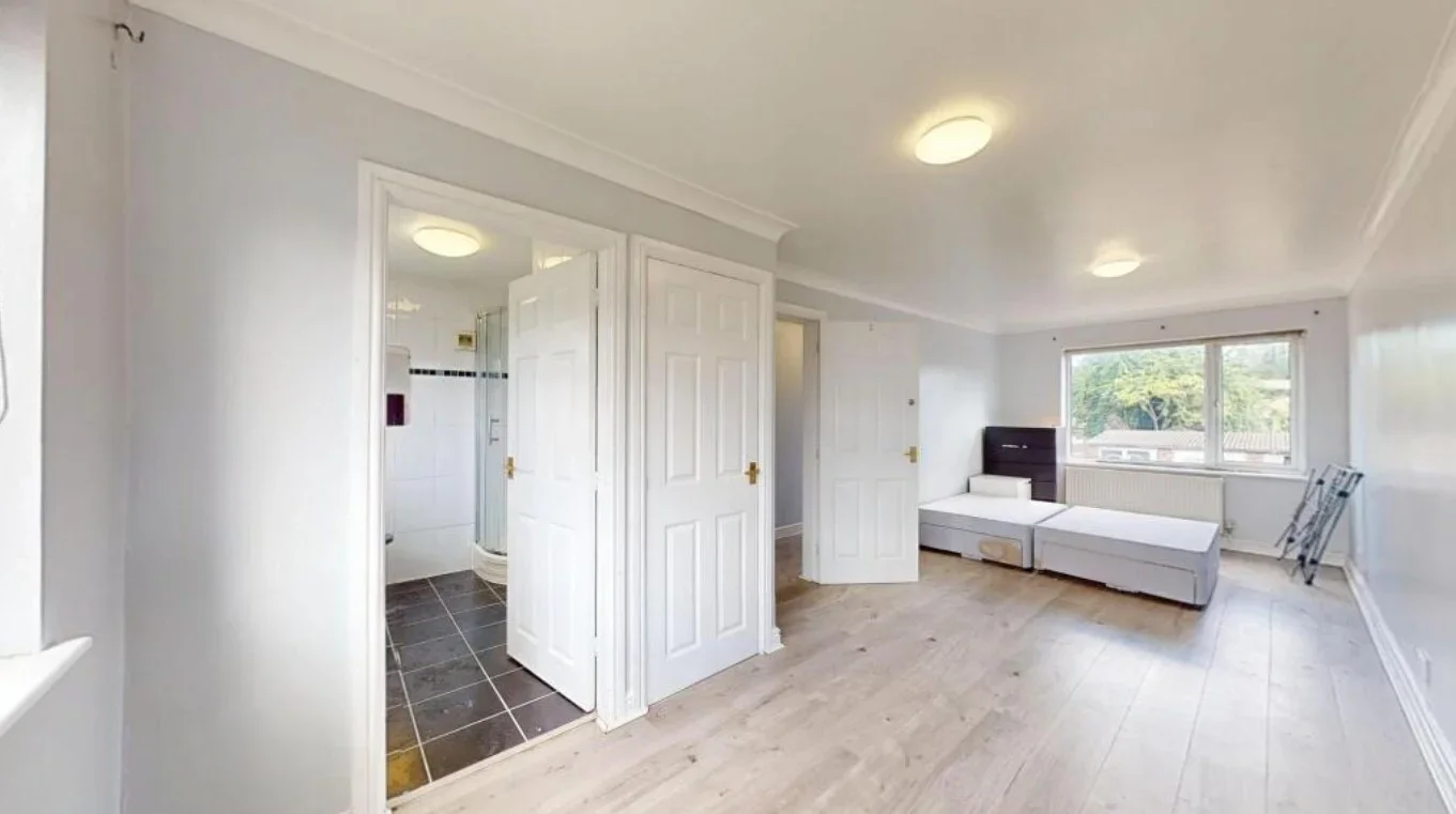 House Dairy Close in Greater London