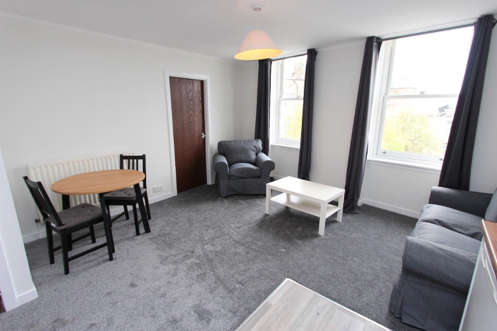 Flat Murieston Road in City of Edinburgh