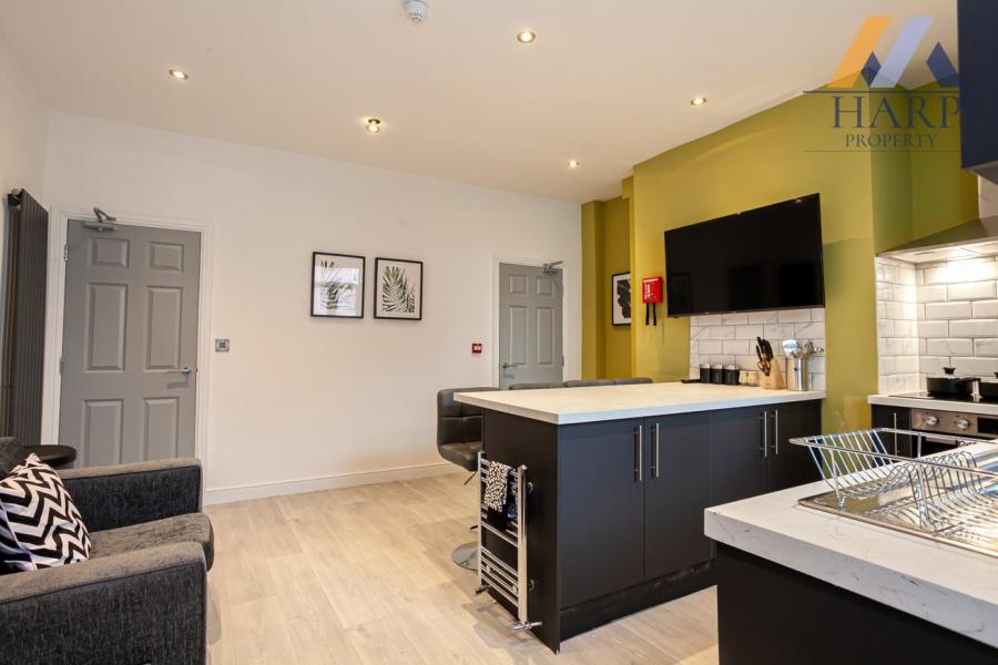 Room Cornall Street in Bury