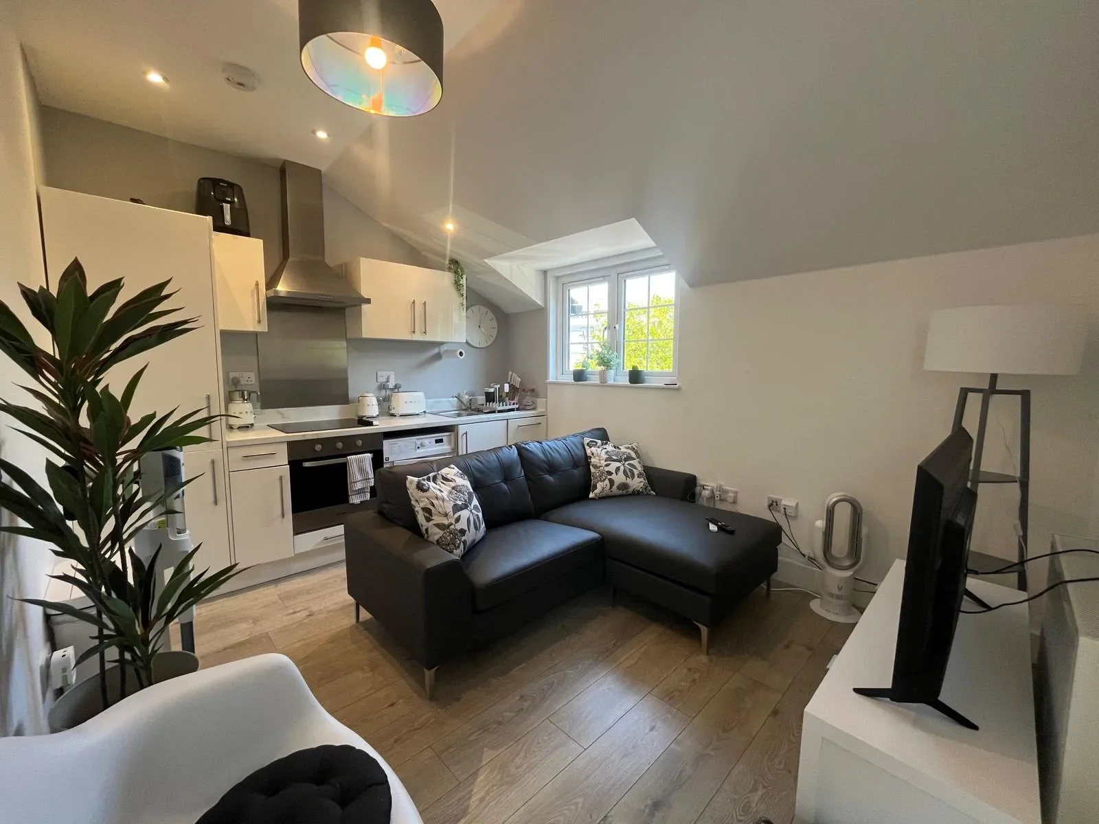 Flat Barker Road in Maidstone