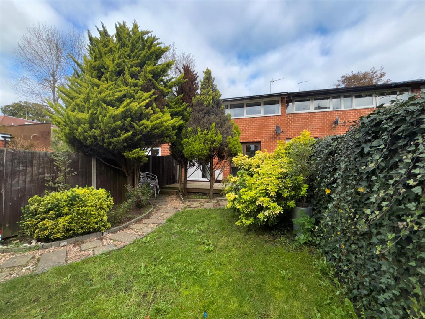House Hawes Close in Greater London