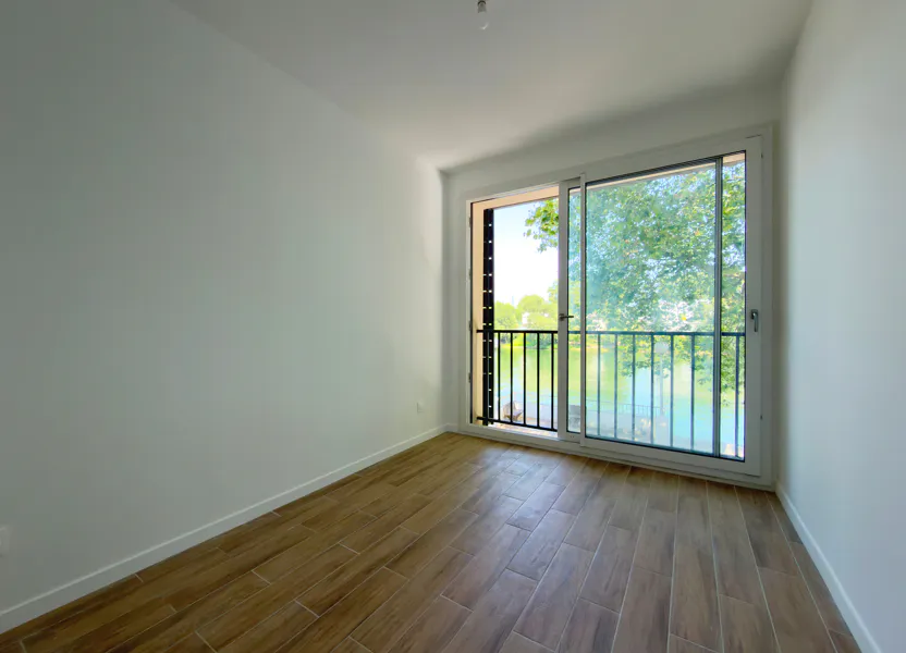 Flat Rue Paul Éluard in Saint-Denis