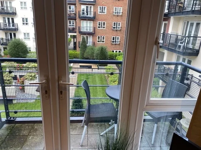 Flat Skerne Road in Greater London