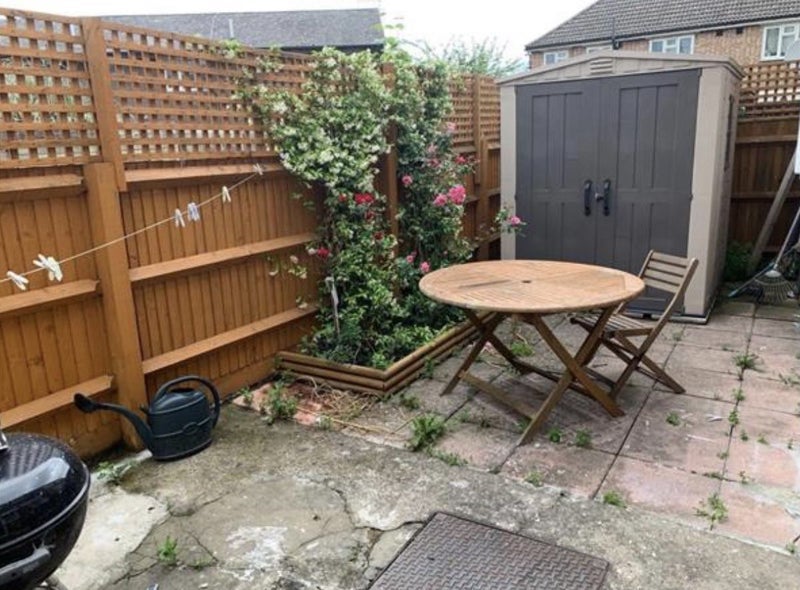 Room Mercers Close in Greater London