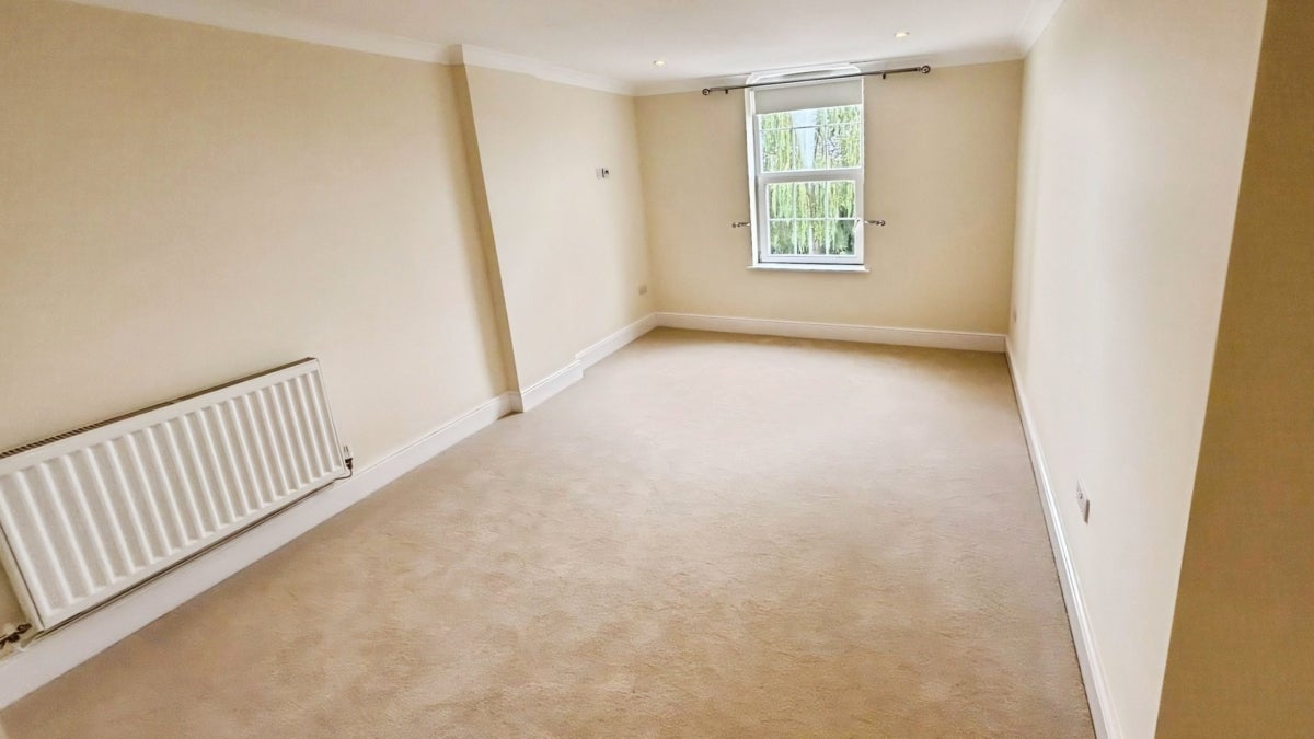 Flat Langstone Rise in Llanmartin