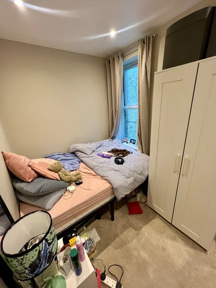 Room Southwell Road in Greater London