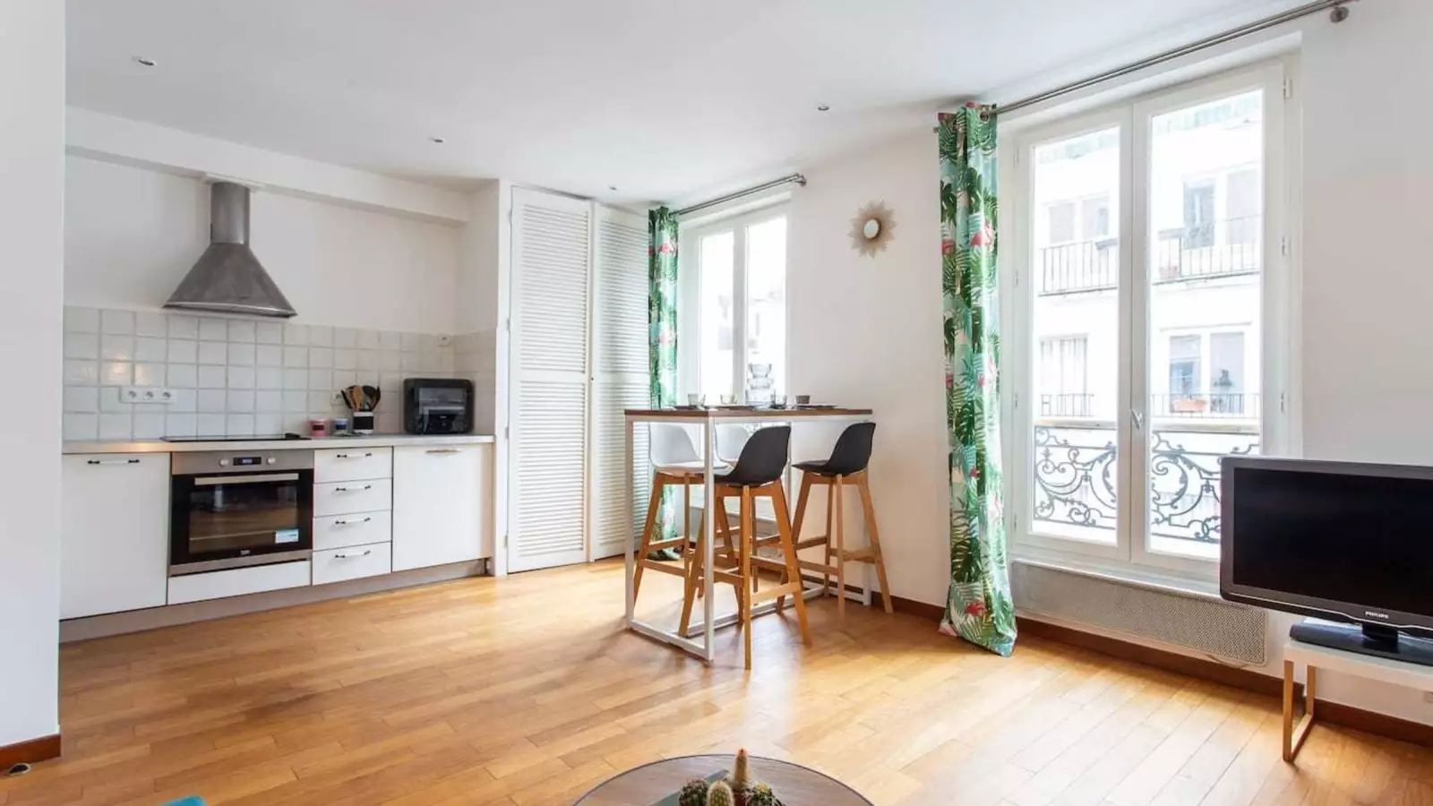 Flat Rue Gabrielle in Paris
