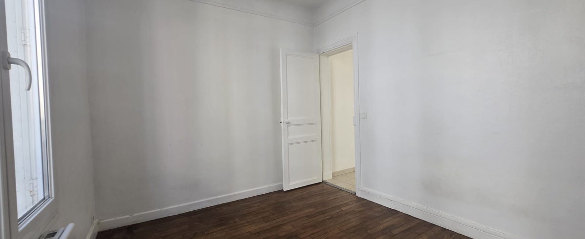 Flat Avenue de la République in Montrouge