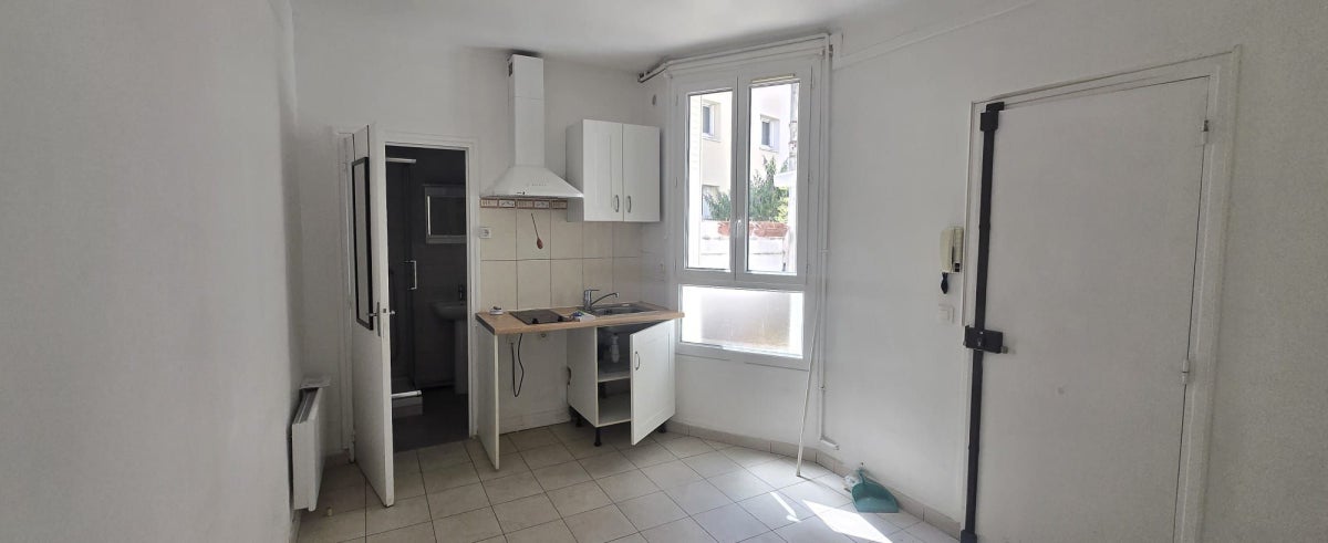 Flat Avenue de la République in Montrouge