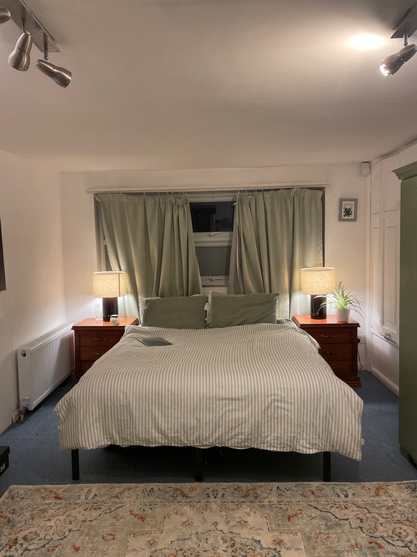 Room Skelgill Road in Greater London