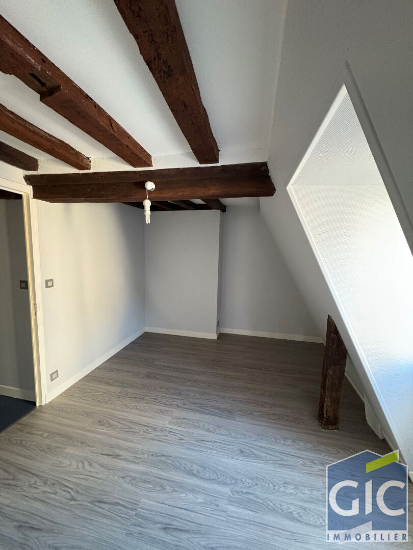 Flat Rue Saint-Blaise in Caen
