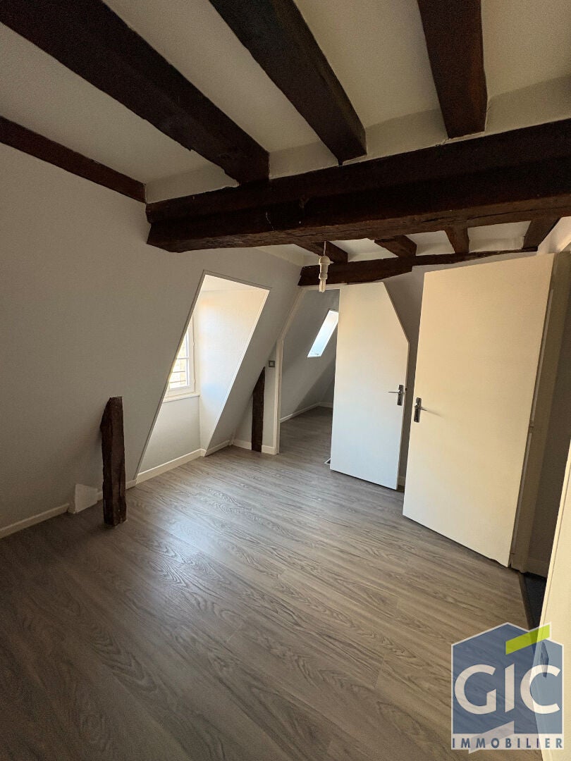 Flat Rue Saint-Blaise in Caen