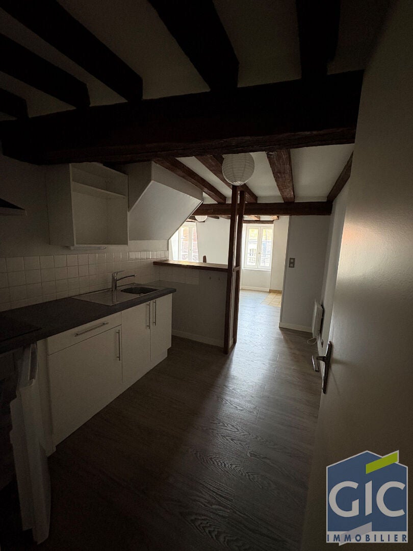 Flat Rue Saint-Blaise in Caen