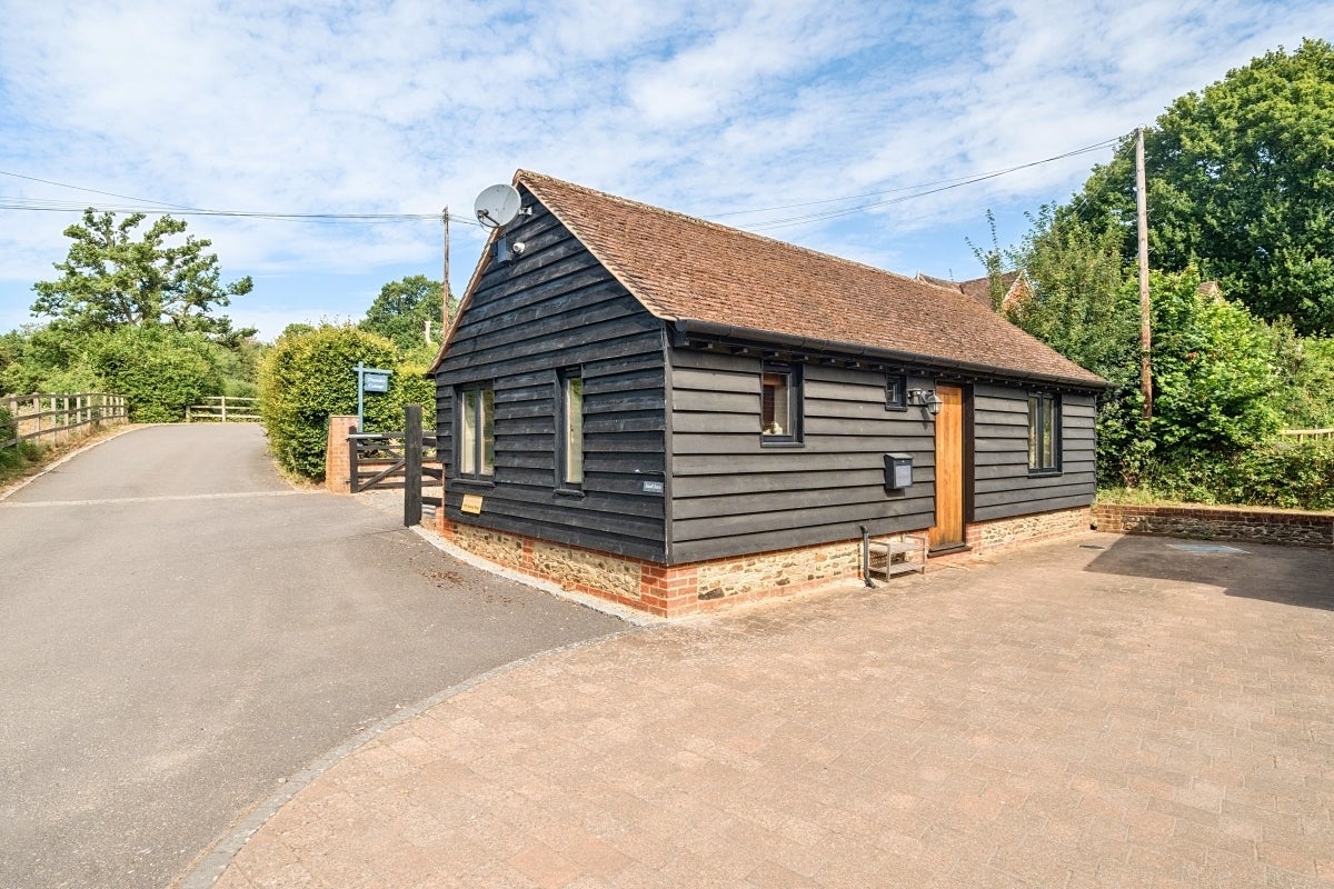 House Fulbrook Lane in Waverley