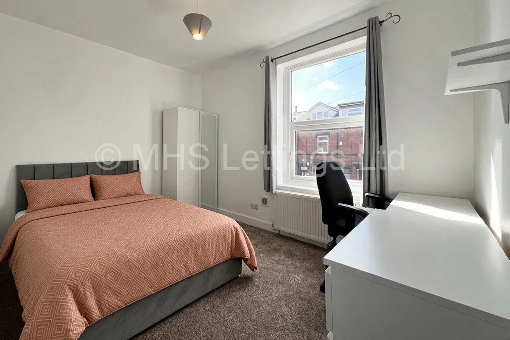 Flat Back Ashville Grove in Leeds