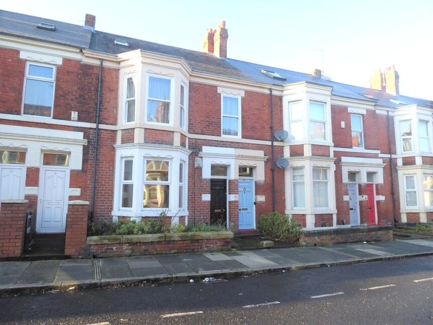Flat Deuchar Street in Newcastle upon Tyne