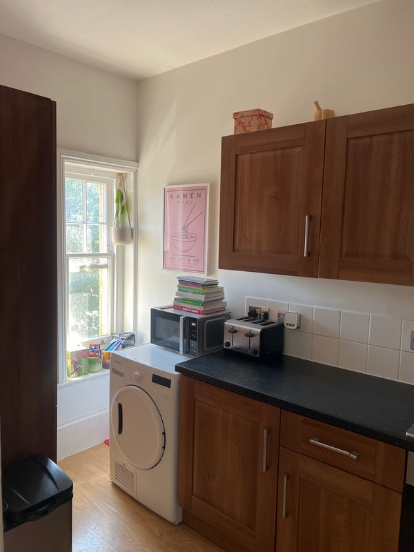 Room Bowman's Mews in Greater London