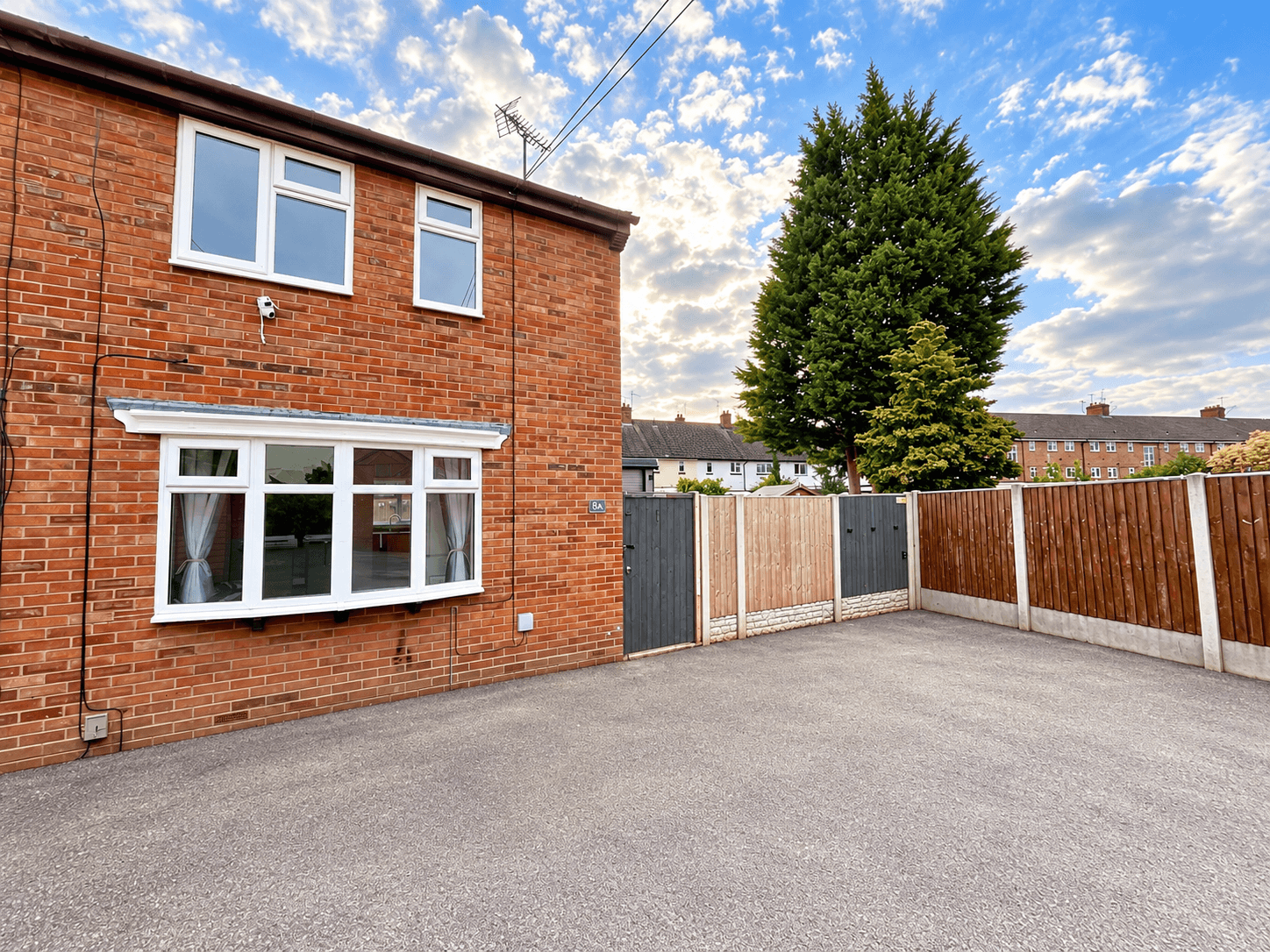 Flat Hinton Close in Stafford