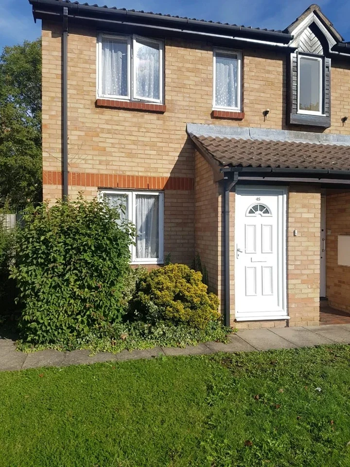 Flat Y2 in Greater London