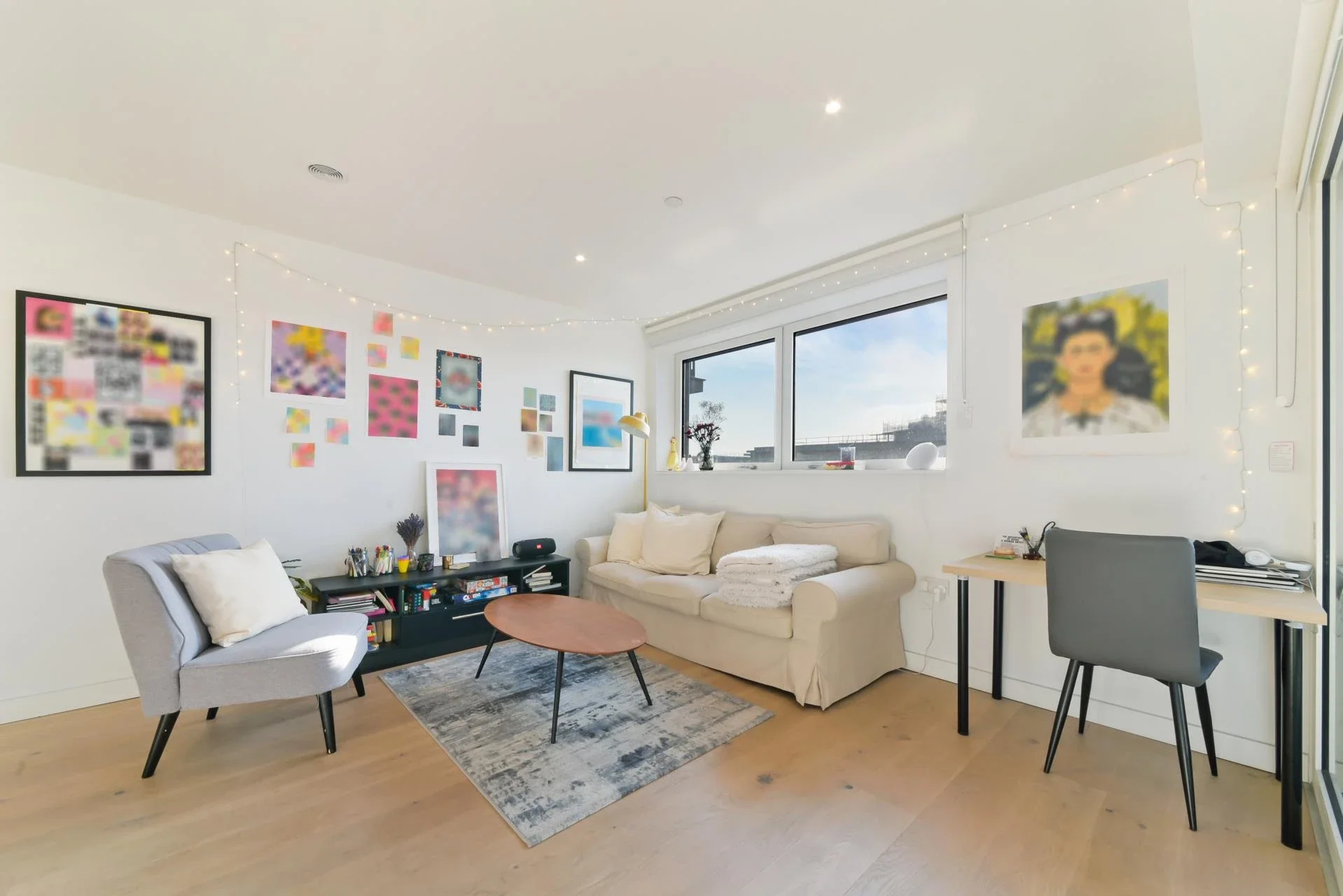Flat Steedman Street in Greater London