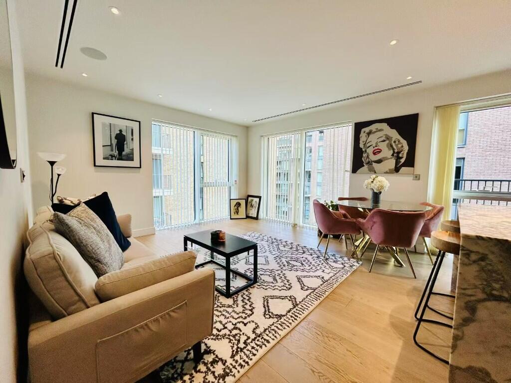 Flat Thurstan Street in Greater London