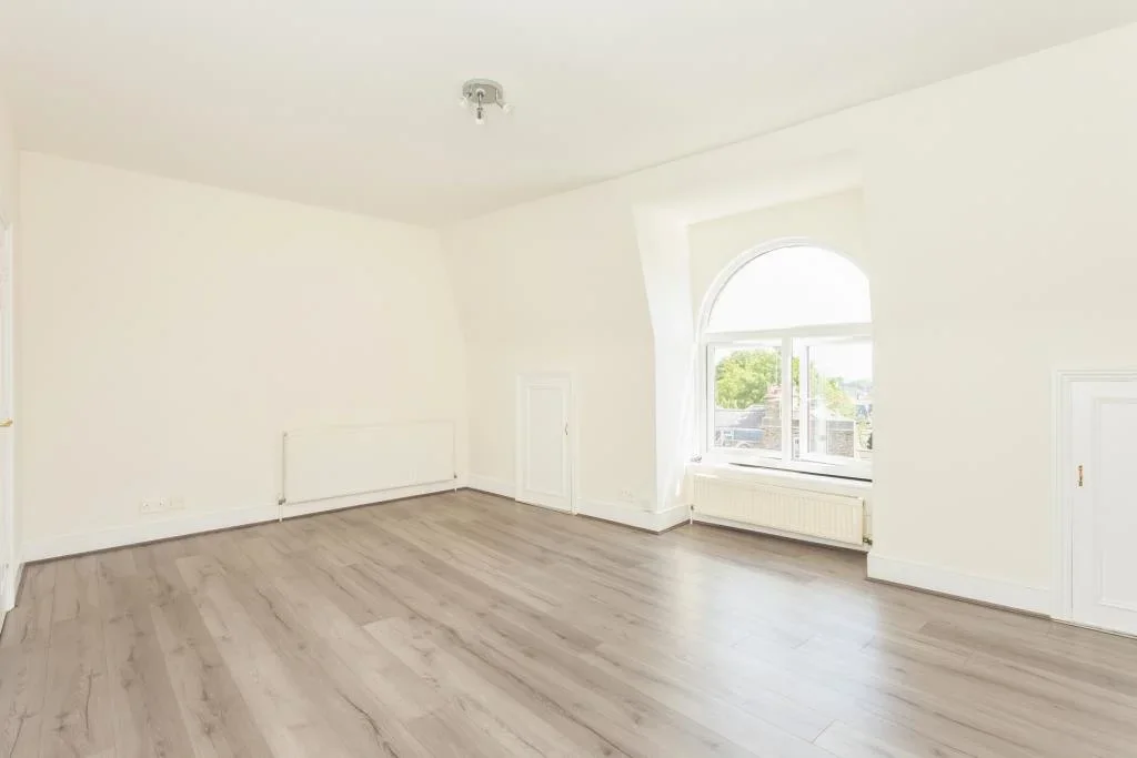 Flat Muswell Hill Broadway in Greater London