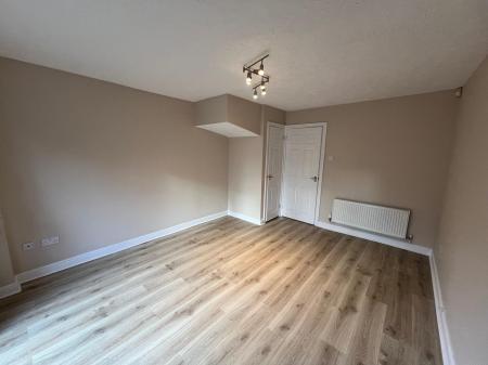 House Woodpecker Close in Rushcliffe