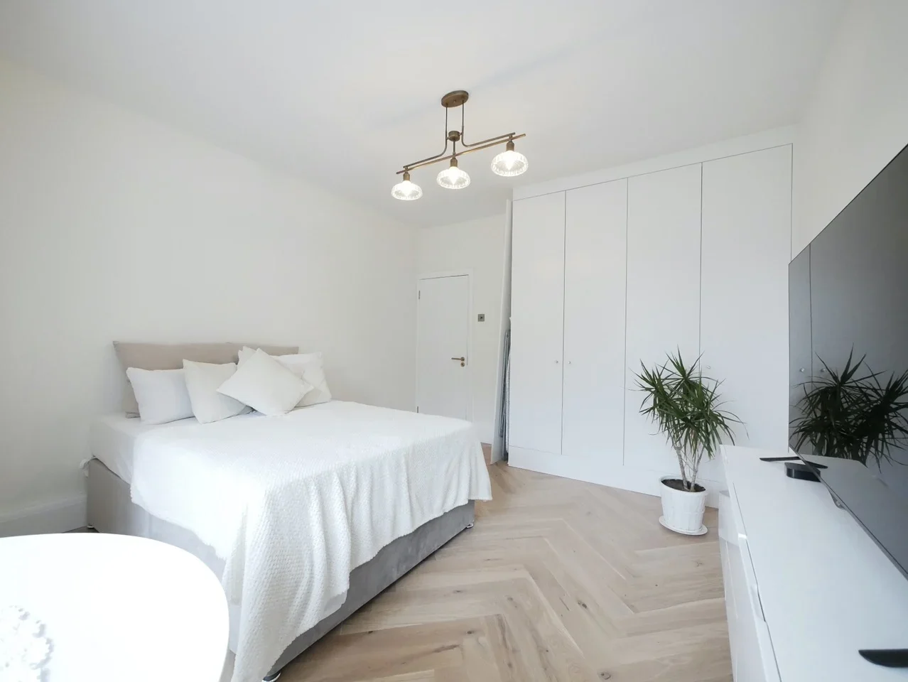 Room Darling Row in Greater London