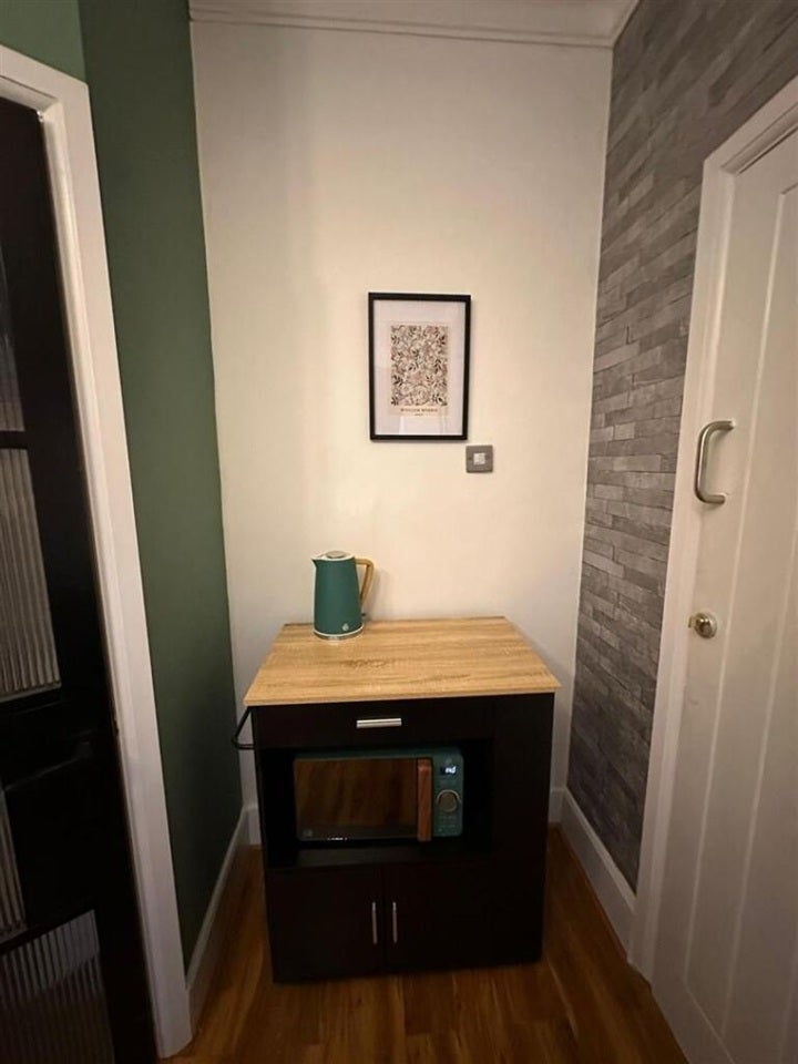 Room Beedell Avenue in Southend-on-Sea