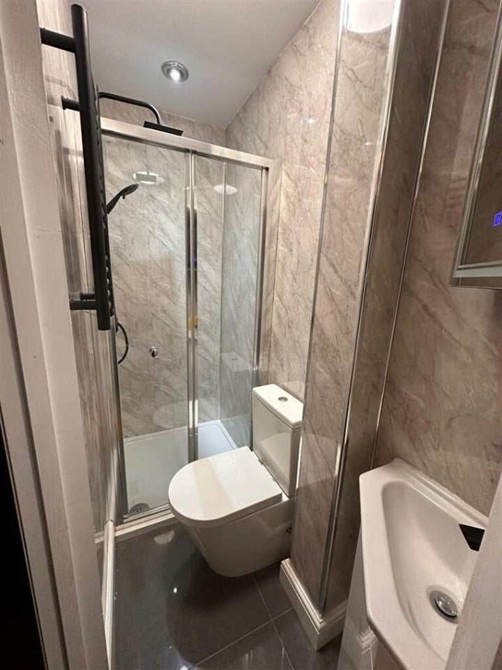 Room Beedell Avenue in Southend-on-Sea