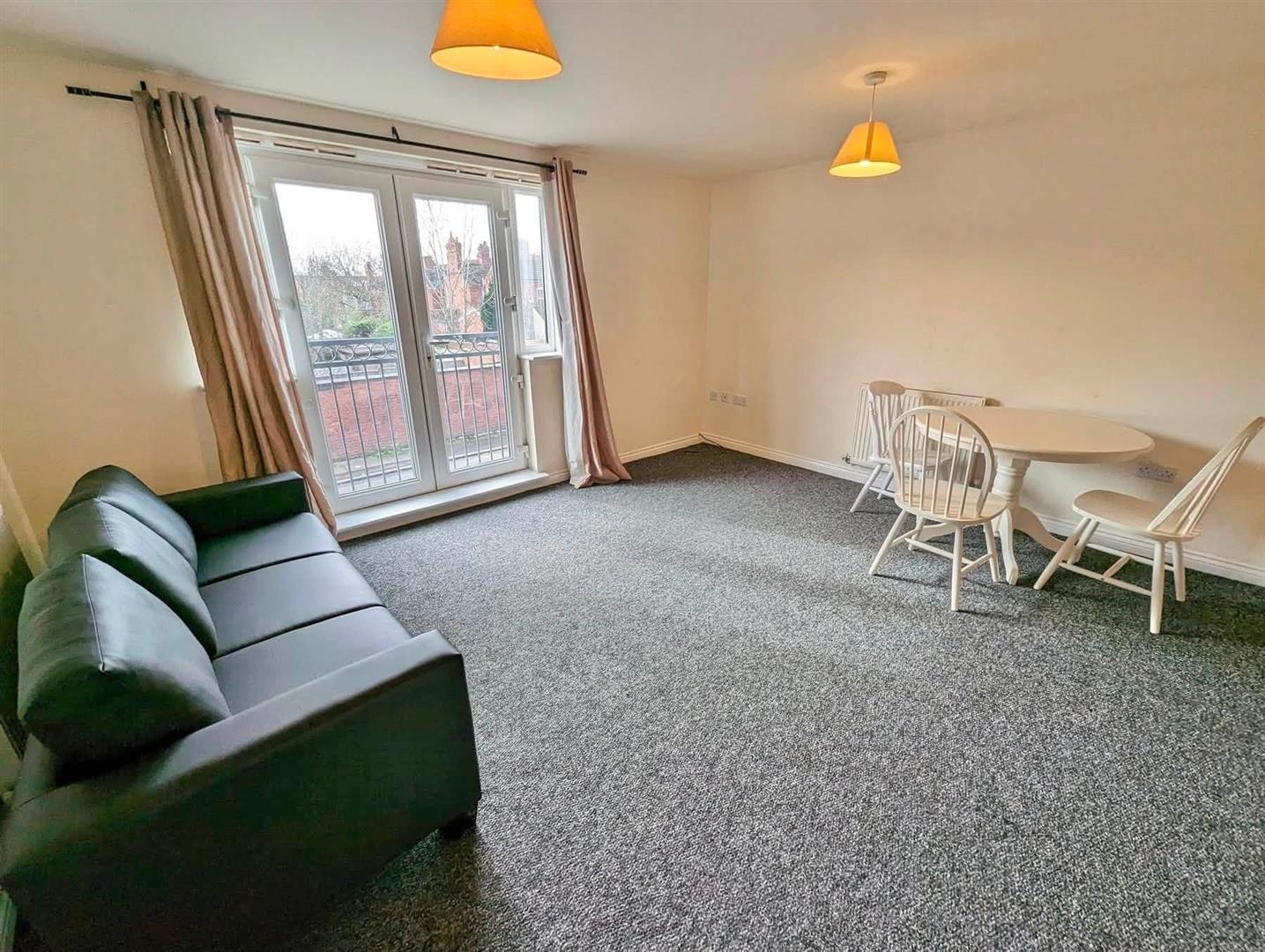 Flat Signet Square in Coventry