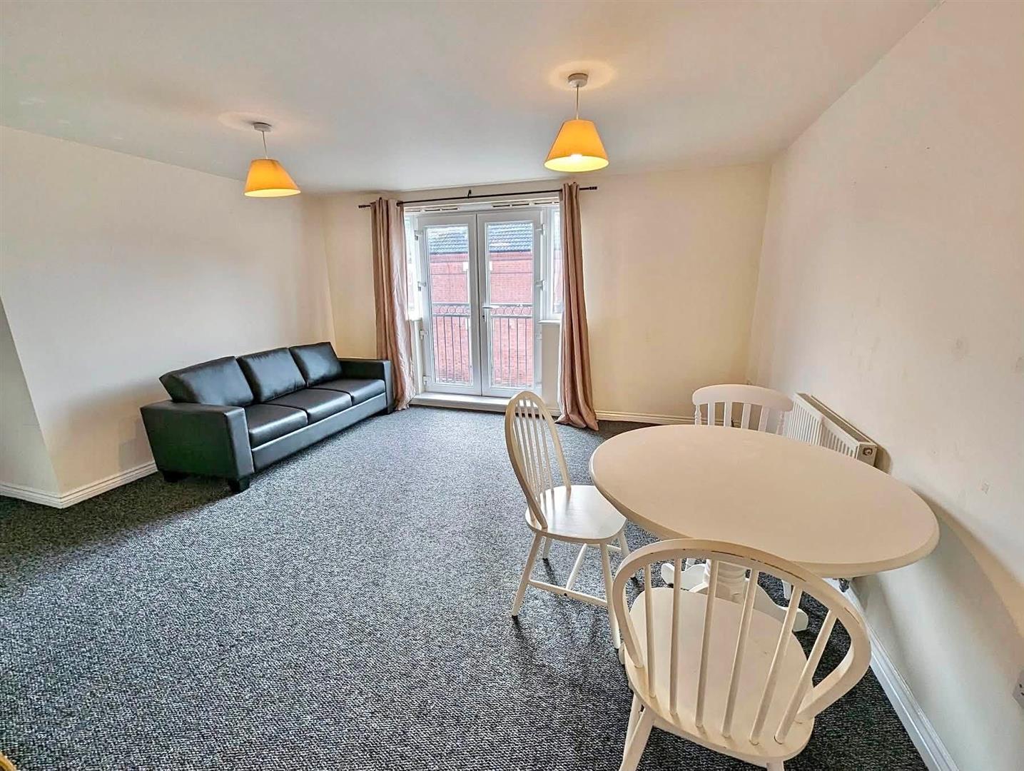Flat Signet Square in Coventry