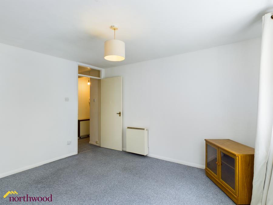 Flat Old Parr Close in Cherwell District