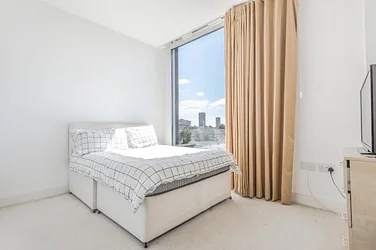 Flat Lansdowne Gardens in Greater London
