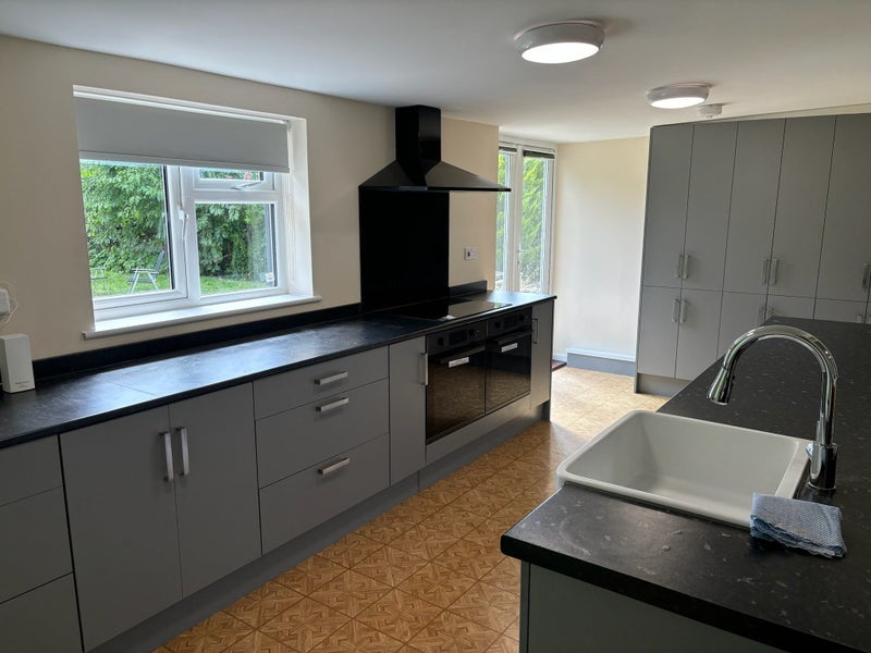 Room Coggeshall Road in Braintree