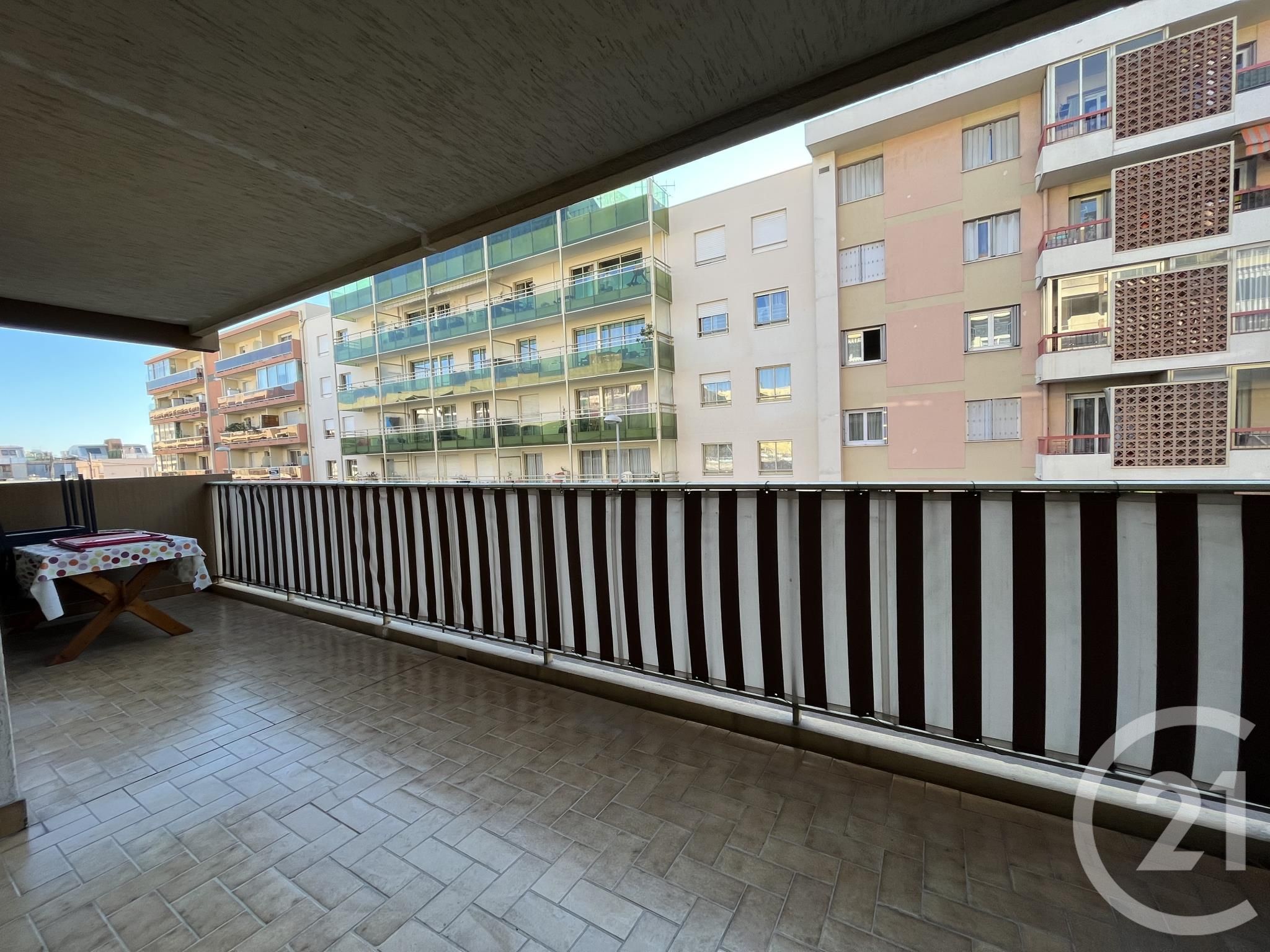 Appartement Square Louis Bènes à Saint-Laurent-du-Var