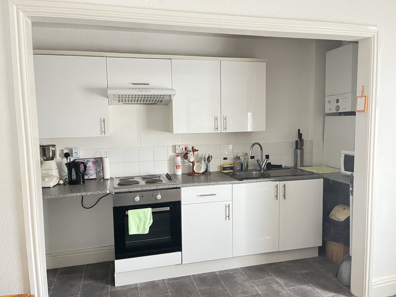 Room Harehills Lane in Leeds