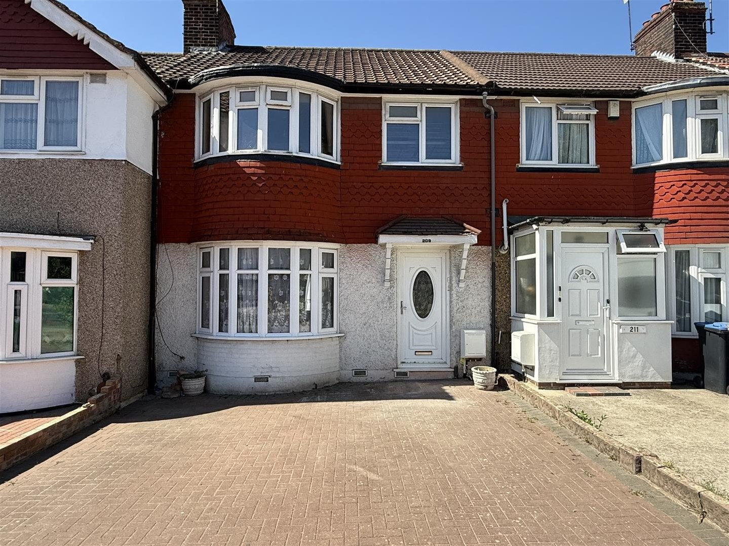 House Harrow Road in Greater London