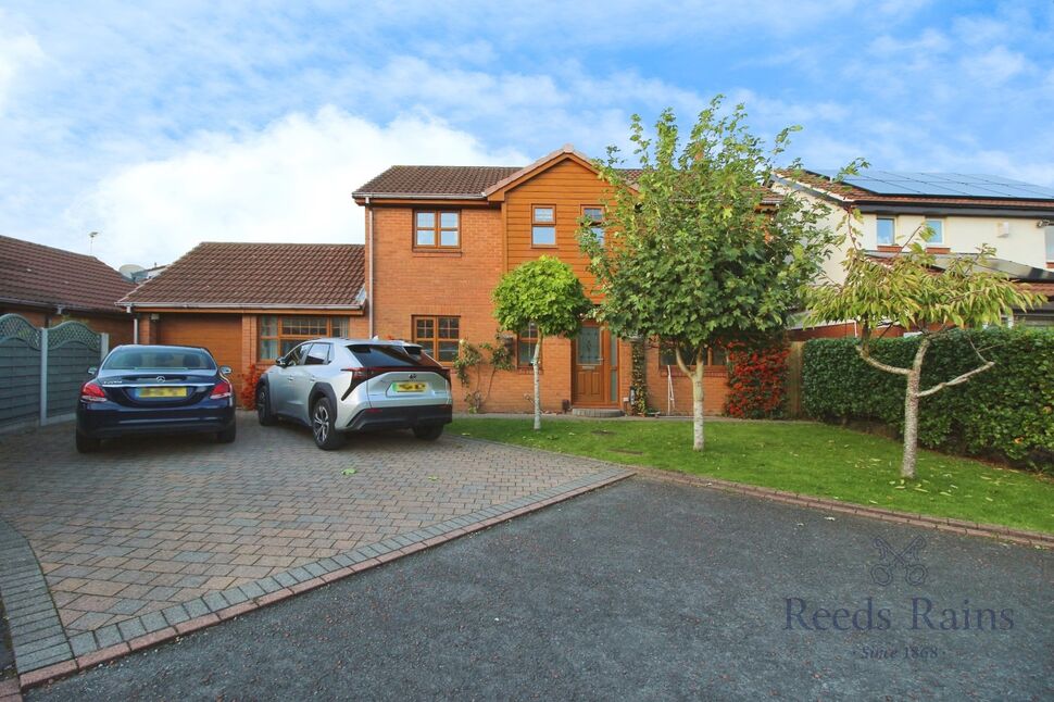 House Fellway Close in Preston