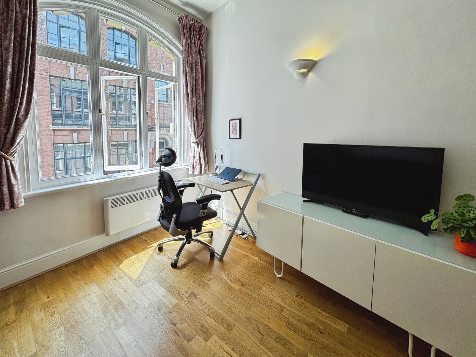 Room Nile Street in Leeds