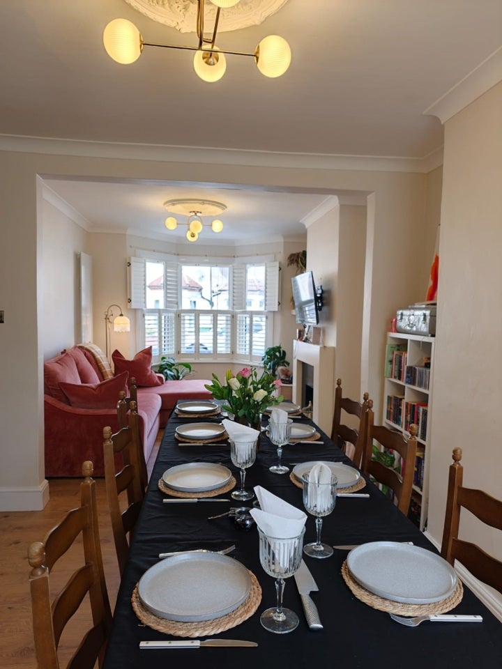 Room Hengist Road in Greater London