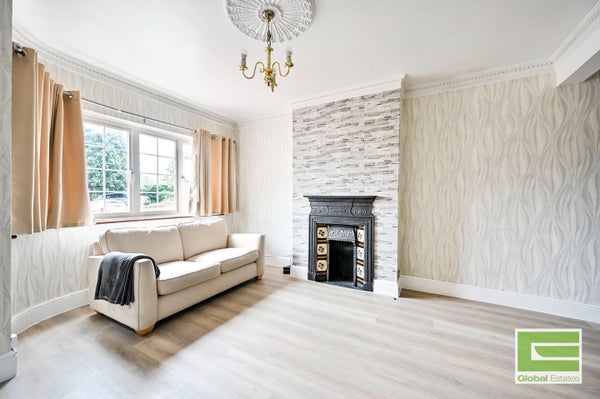 House Silverston Way in London