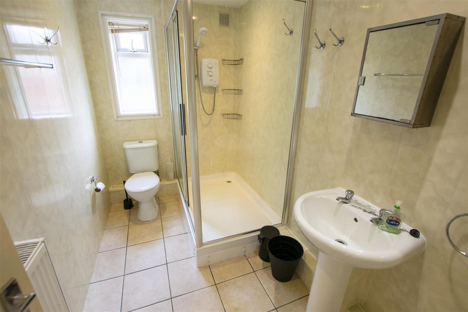 Flat Heeley Road in Birmingham