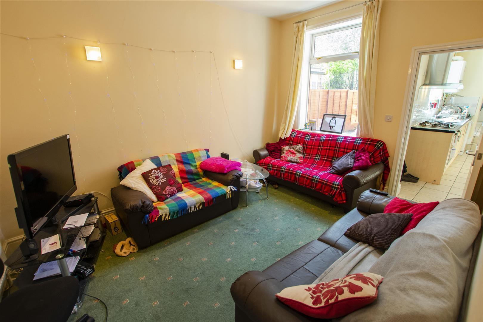 Flat Heeley Road in Birmingham