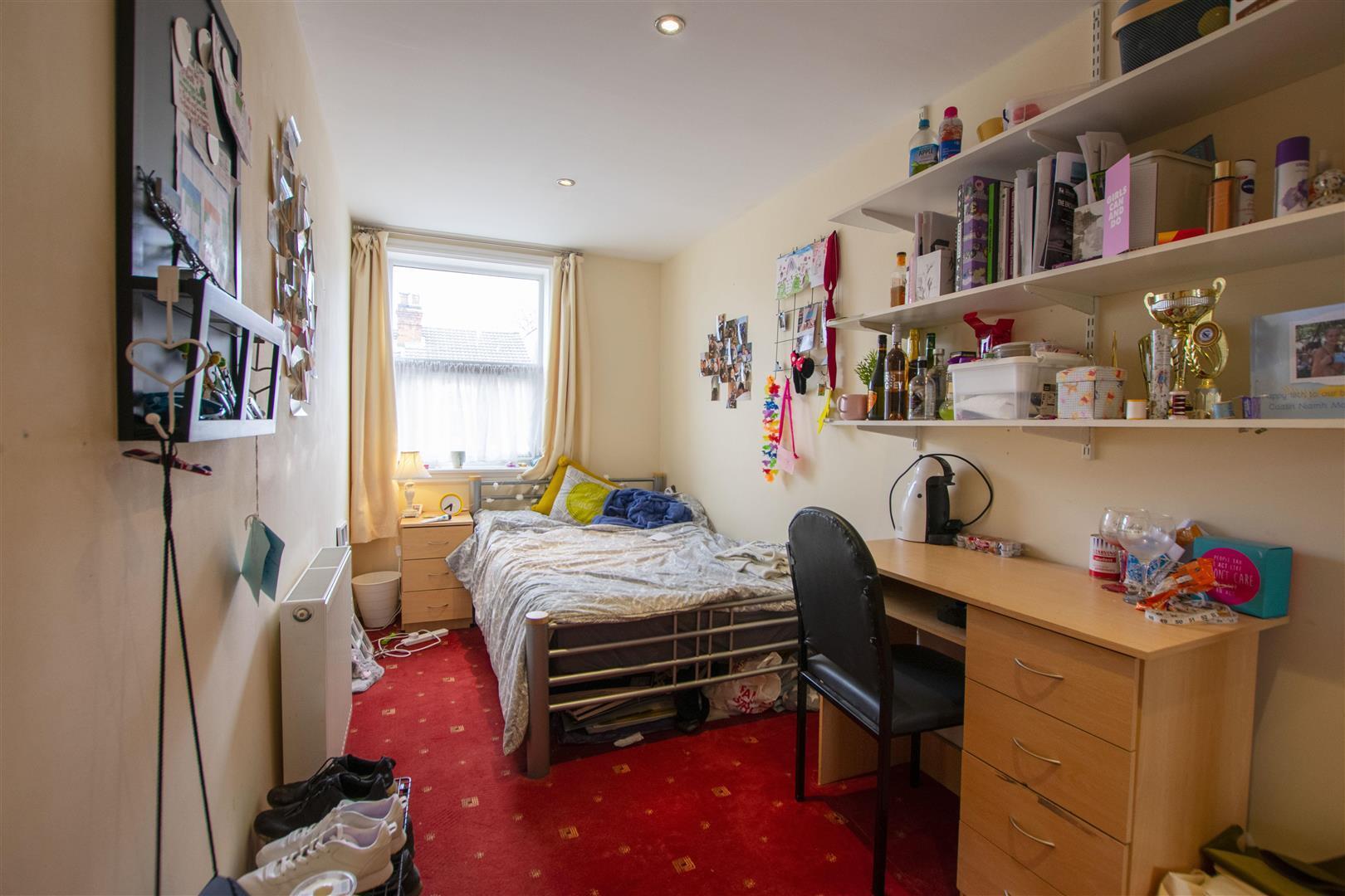 Flat Heeley Road in Birmingham